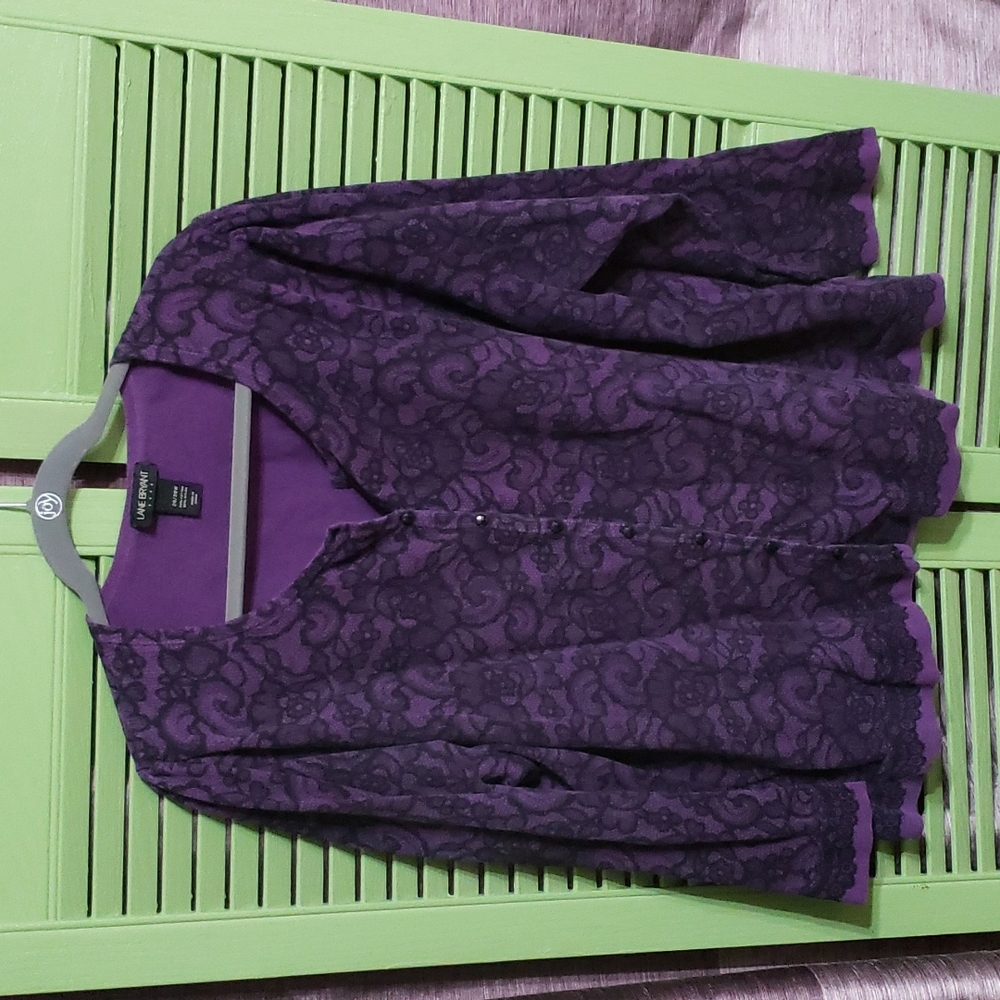 Purple black top